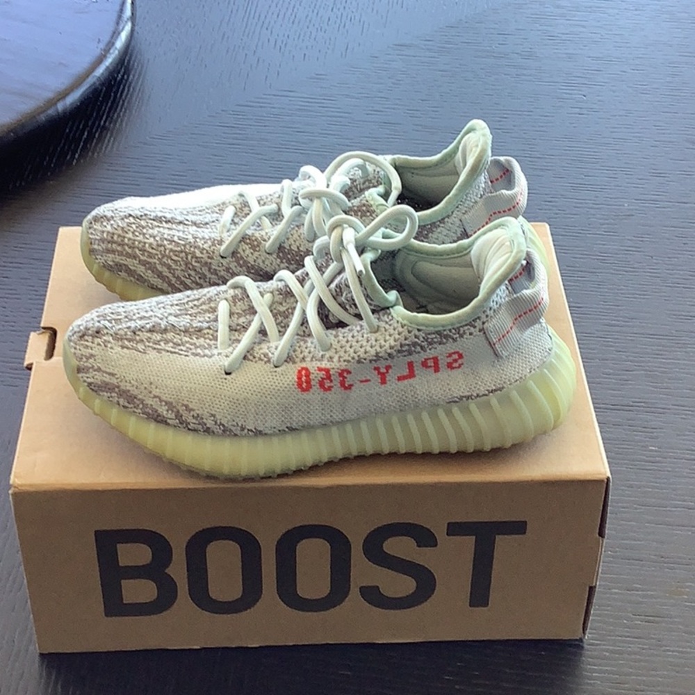 Adidas Yeezy Boost 350 V2 5 1/2